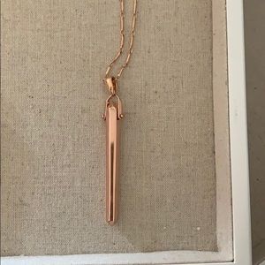 Rebel pendant - rose gold